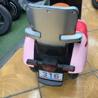 موتورشارژی وسپای دورنگ|اسباب‌‌بازی|قم, کیوانفر|دیوار