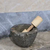هاون سنگی بزرگ|کلکسیون اشیاء عتیقه|اصفهان, آفاران|دیوار