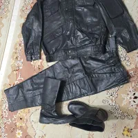 ست اصلی کاپشن، شلوار و چکمه چرم پلیسی