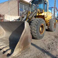 لودر ولوو ۱۲۰