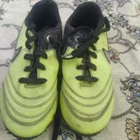 کفش فوتبال چمنی استوک دار سایز ۳۶