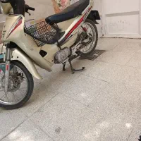 موتور سیکلت طرح ویو بی کلاچ