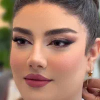 میکاپ تخصصی محفلی و عروس