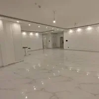 107 متری / ویلا 2 / خوش نقشه / غرق نور