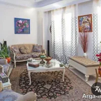 خونه حیاط دار نزدیک به دریا و بازار