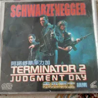 تعدادی سی دی اورجینال فیلم و راز بقا و شو