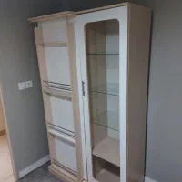کمد لباس و ویترین ، کم جا ، در حد نو