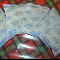 ساشه سیلیکاژل صنعتی 100 گرمی آماده تحویل