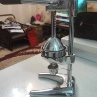 فروش آب میوه گیری مخصوص انار.  استیل اصل...نو|آبمیوه‌گیر و آب‌مرکبات‌گیر|تهران, شهید رجایی|دیوار