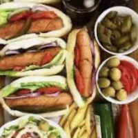 نیازمند نیروی کار برای فست فود