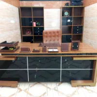 میز مدیریتی اداری با کمد و صندلی