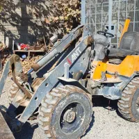 مینی لودر GiANT ساخت هلند