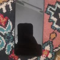 یک گوشی شیائومی نوت ۱۰
