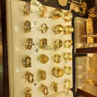 فروشنده اینترنتی