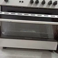 اجاق گاز مارک بوست کاملا سالم و تمیز