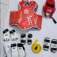 لباس رزم تکواندو