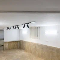 دفتر کار با لوکیشن خوب و درب مستقل