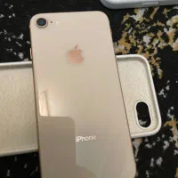 ایفون ۸ تمیز