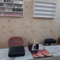 سالن زیبایی رزسفید