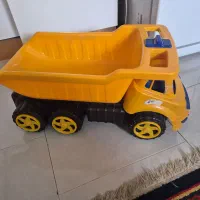 کامیون با تحمل وزن ۱۳۰ کیلوگرم