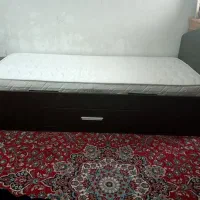 تخت یک نفره MDF  و تشک طبی