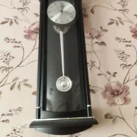 ساعت دیواری در حد نو