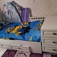 ست تخت دو کاره  و ویترین|تخت و صندلی بچه|فردیس, نگارستان|دیوار