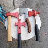 تبر چوب، طبیعت گردی|ابزارآلات|رشت, سعدی (تختی)|دیوار