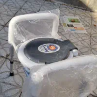 توالت فرنگی نو و آکبند