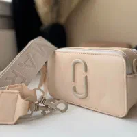 نیلوبگ|کیف، کفش، کمربند|یزد, |دیوار