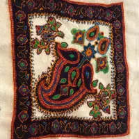 رومیزی وکوسن دست دوز کرمان