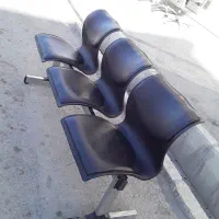 صندلی انتظار چسبیده ۳تایی ۲عدد در حد نو
