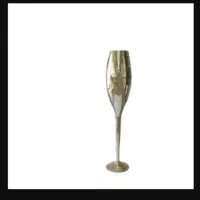 گلدان شیشه ای طلایی