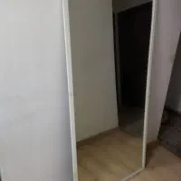 آینه ی قدی یک متر در یک و شسصت سانتی متر