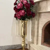 گل وگلدان