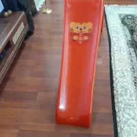 سرسره  کودک حتی مناسب سنی پنج الی شش هم میباشد