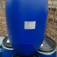 تعدادی بشکه خارجی و ایرانی و دبه خارجی و ایرانی