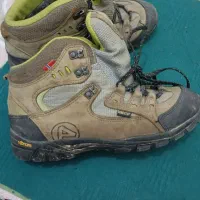 نیم بوت اورجینال مارک ویبرام