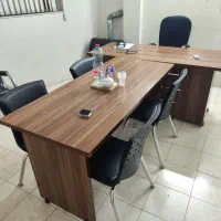 میز و صندلی و میز کنفرانس
