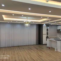 نصاب حرفه‌ای پرده با خدمات کامل (جابجایی و شستشو)