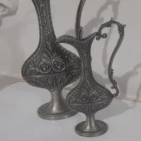 دوعدد تنگ دکوری پیوتر