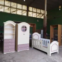 تخت و کمد بچه سیسمونی