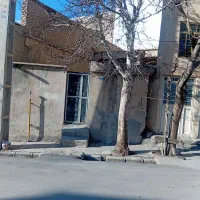 فروش-50متر-ملک-بر-خیابان-دهگردی