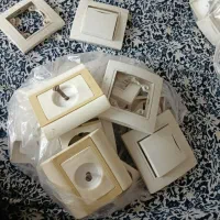 فروش کلید و پریز و کلید زنگ و پریز  30 عدد کارکرده