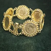 دستبند ربع سکه ای قاب 18 عیار