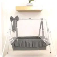 گهواره پایه هشتی