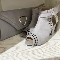 تعدادی کفش مجلسی زنانه نو