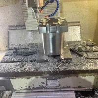 خدمات فرزcnc وقالب سازی پلاستیک و لاستیک