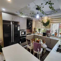 کابینتMDF به همراه گاز اخوان و هود لمسی و سینک