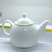 فروش اجناس چینی و بلور در بازار روز|قوری، کتری، قهوه‌ساز دستی|دورود, |دیوار